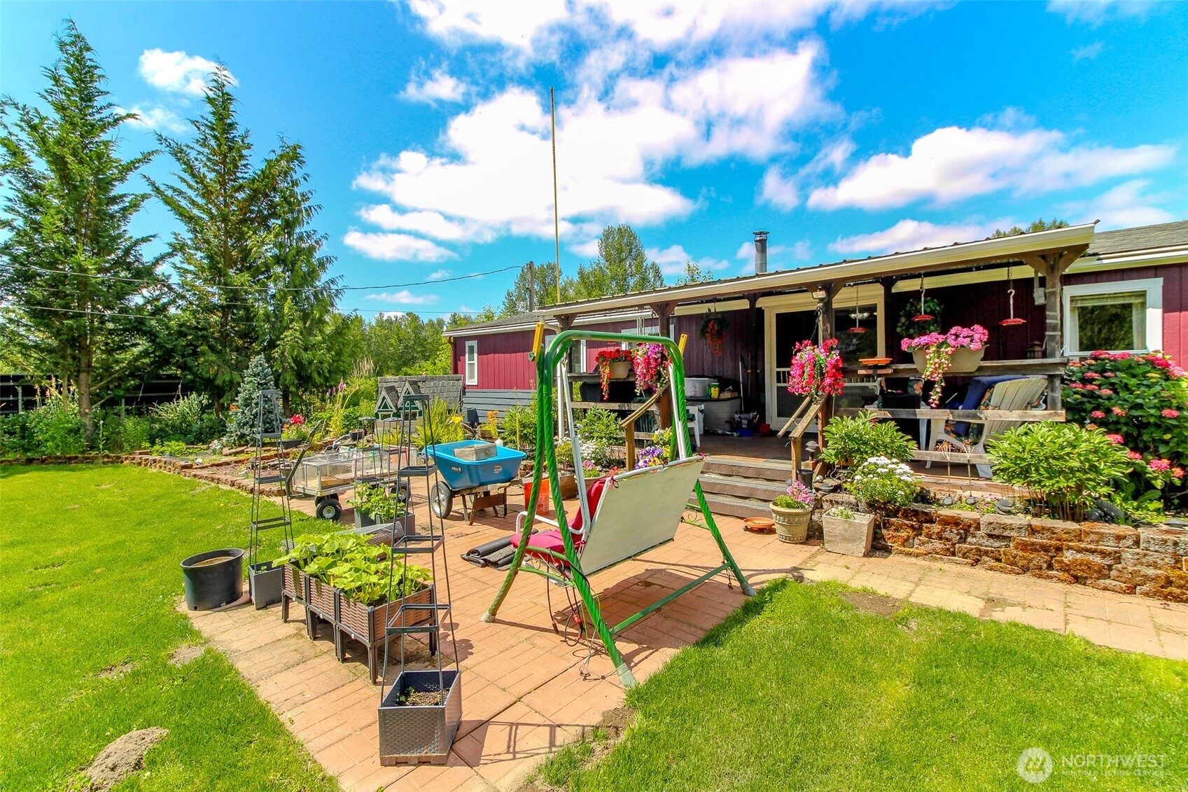 27716 Entwhistle Road East Buckley, WA 98321 - Photo 6 of 39