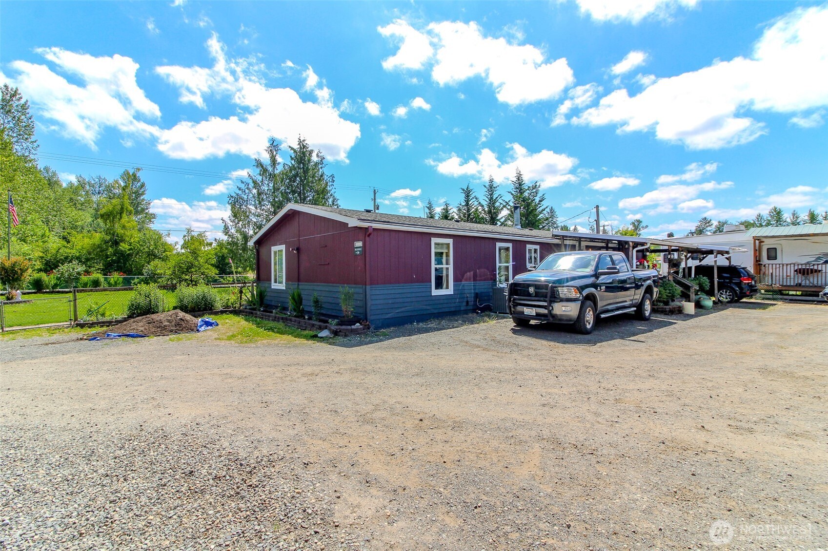 27716 Entwhistle Road East Buckley, WA 98321 - Photo 7 of 39