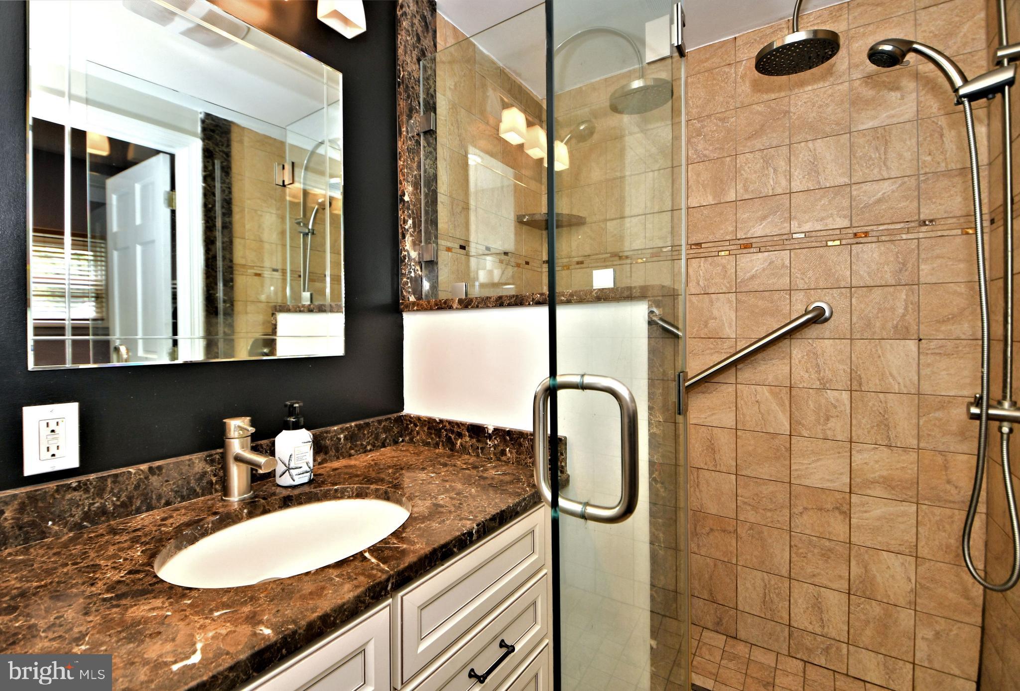 9326 Trout Road Philadelphia, PA 19115 - Photo 14 of 30