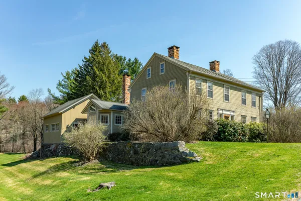 $585,000 | 66 Artillery Road, Middlebury, CT 06762