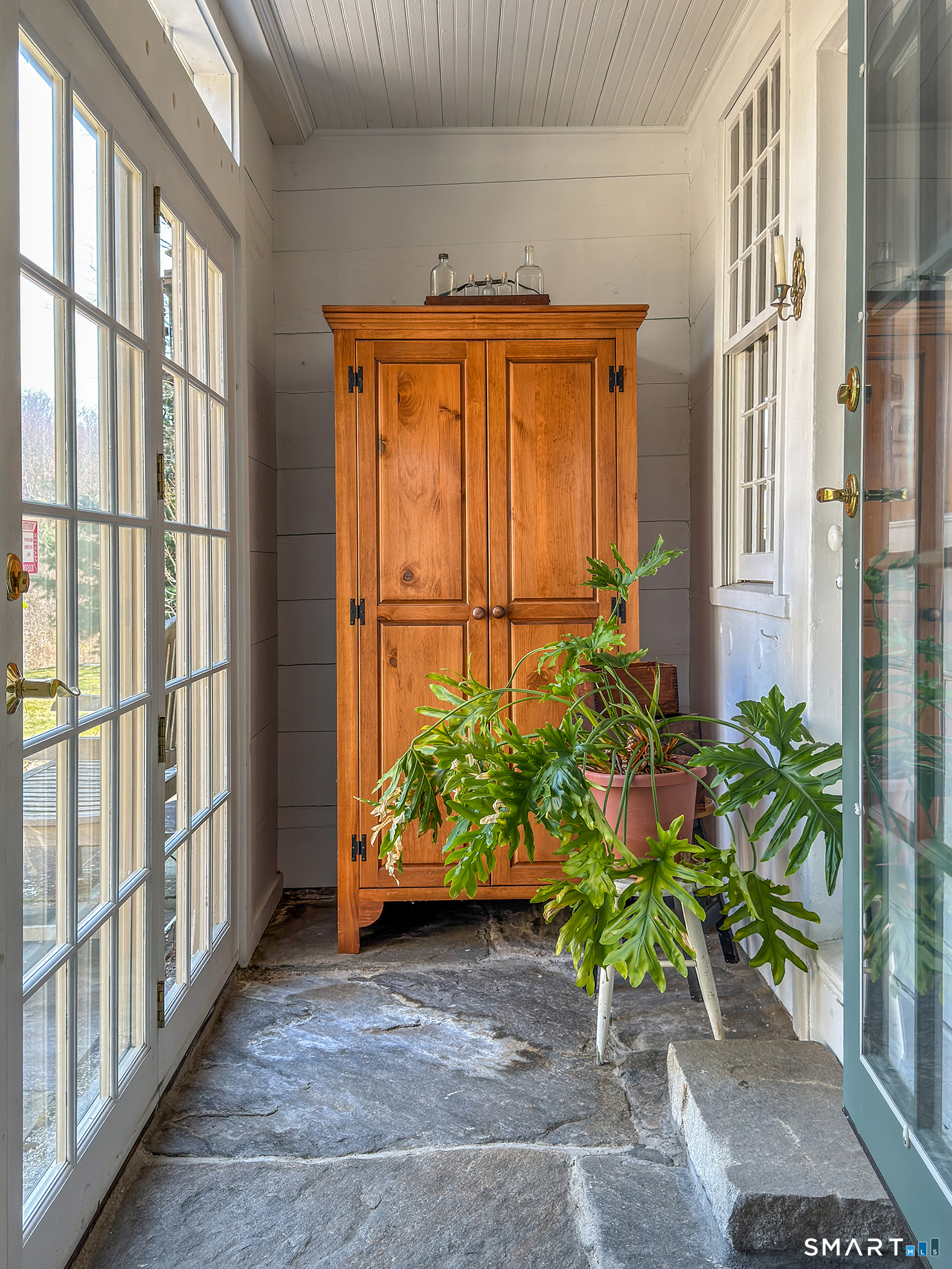 66 Artillery Road Middlebury, CT 06762 - Photo 12 of 25