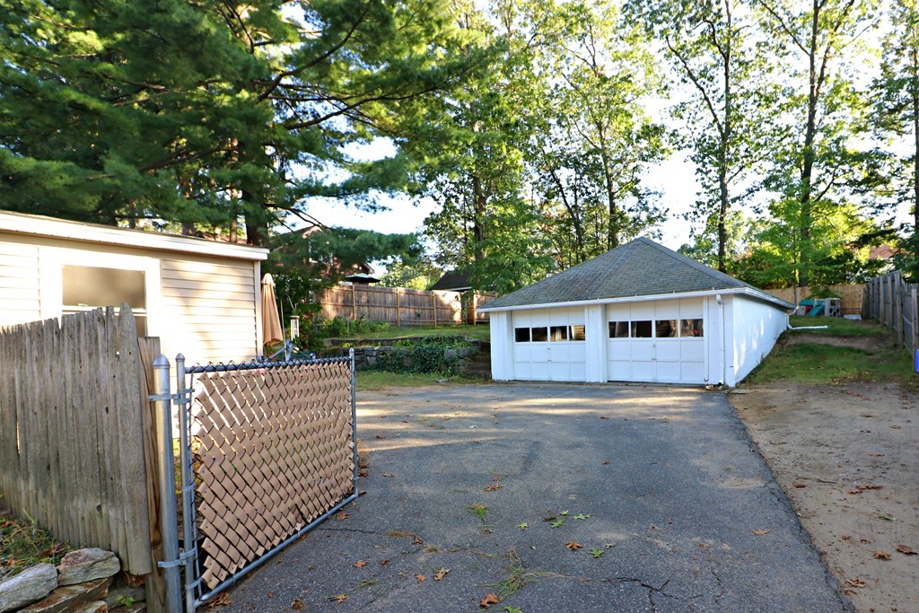 471 Plumtree Road Springfield, MA 01118 - Photo 13 of 15 a view of house and outdoor space