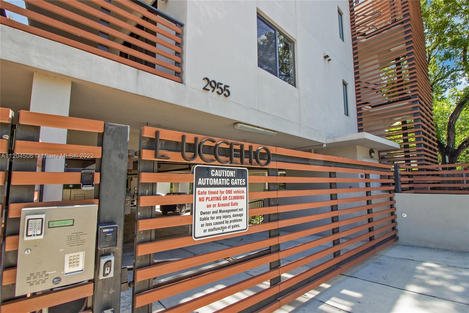 2955 Bird Avenue, Unit PHA Miami, FL 33133 - Photo 31 of 33 a view of a building