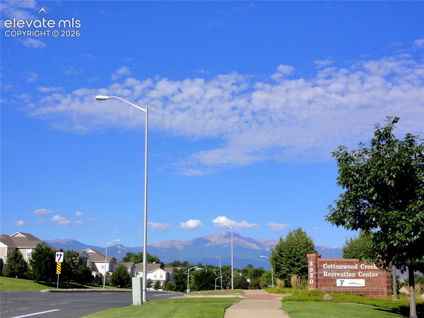 3931 Diamond Ridge View Colorado Springs, CO 80918 - Photo 5 of 40 Cottonwood Creek Rec Center!!