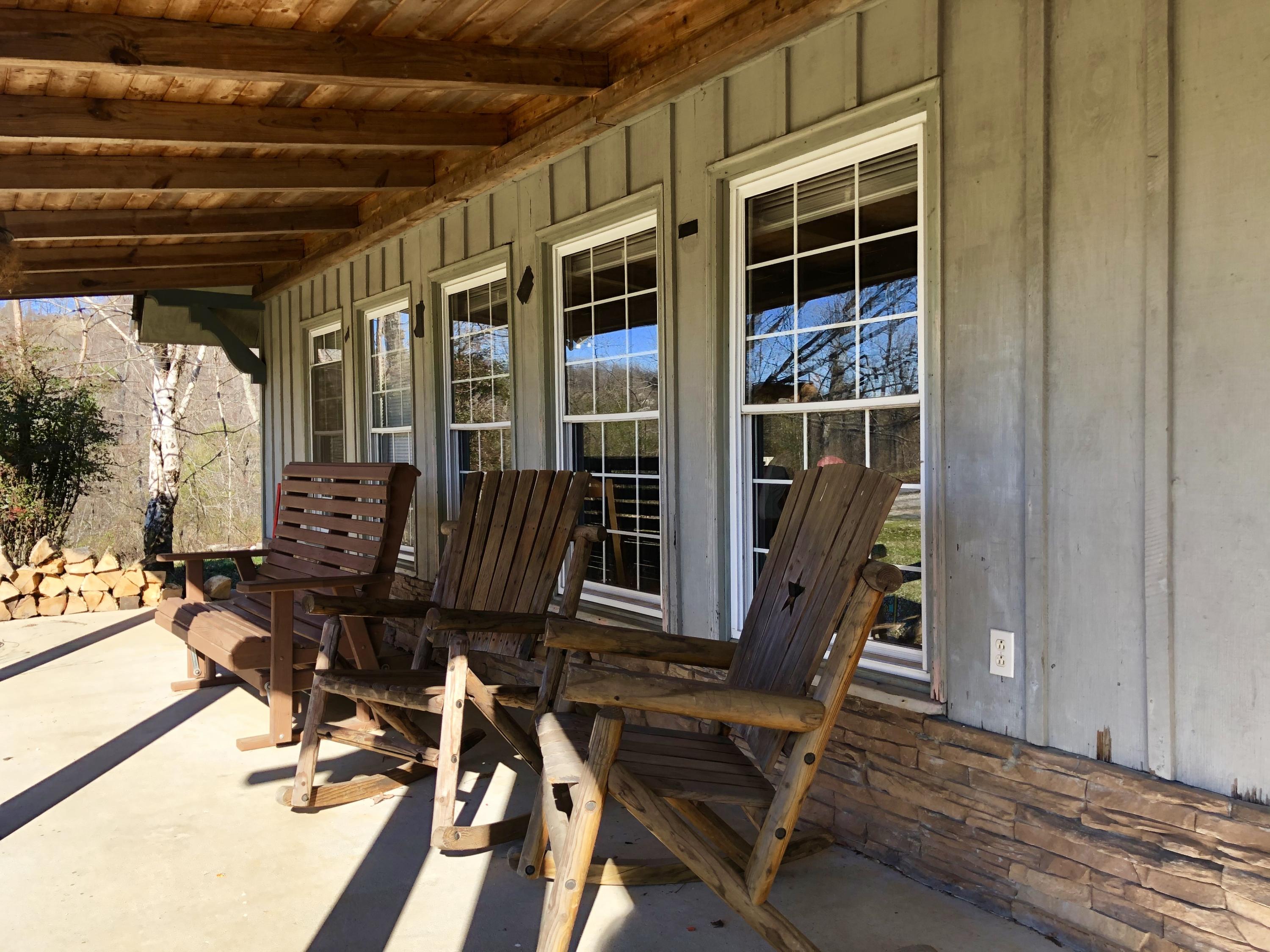 201 Church Road La Follette, TN 37766 - Photo 11 of 37 Front porch