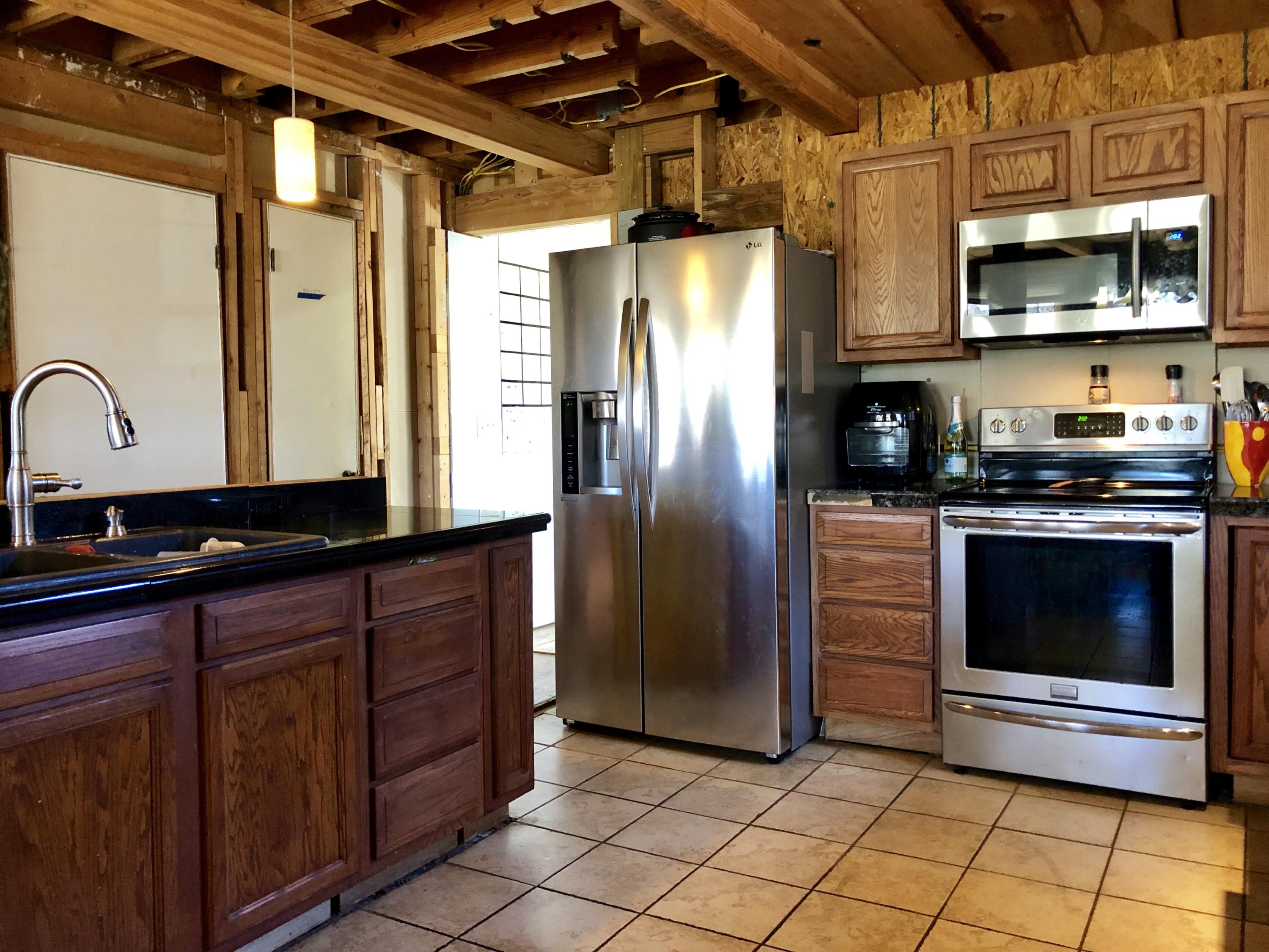 201 Church Road La Follette, TN 37766 - Photo 18 of 37 kitchen