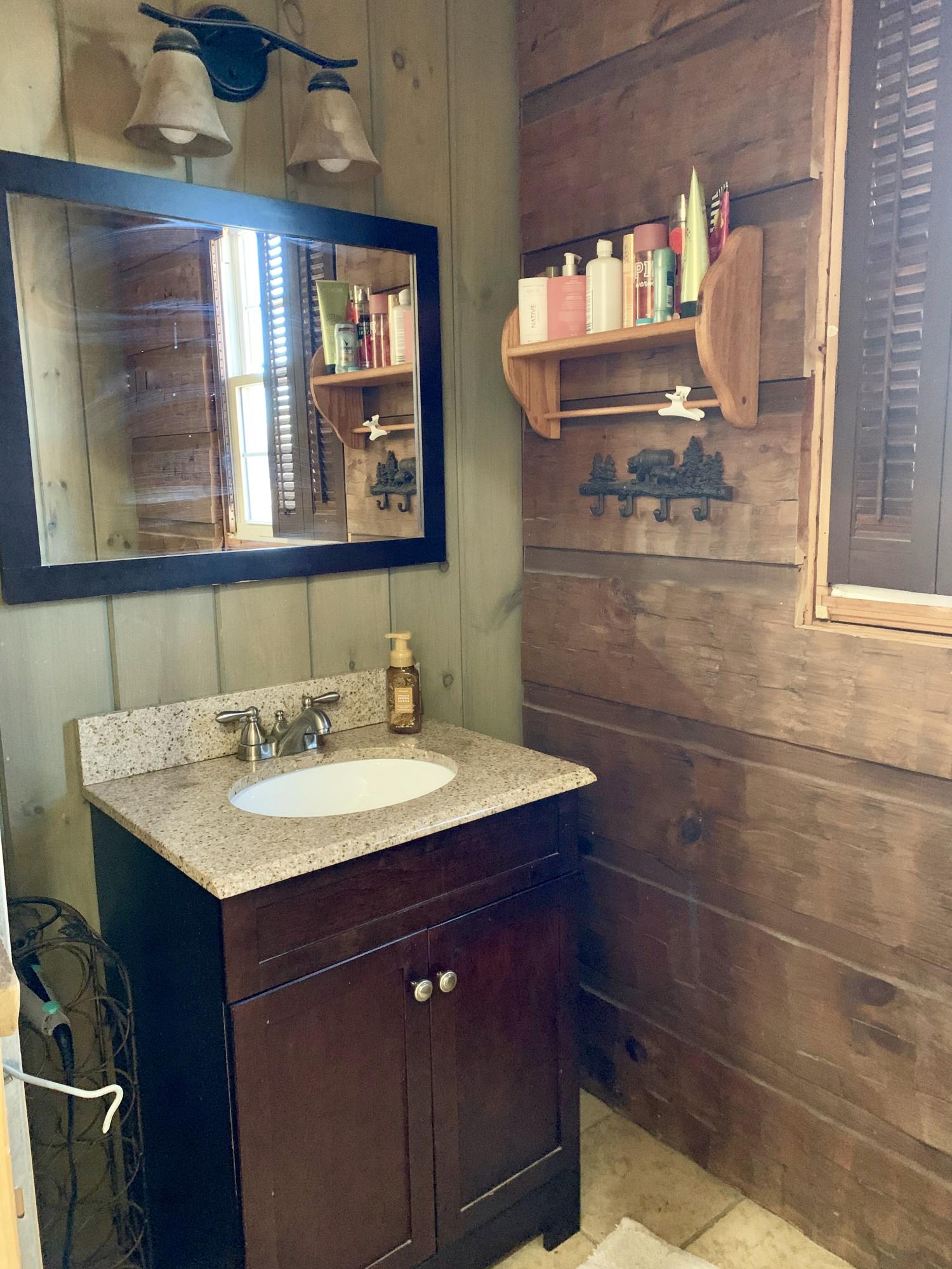 201 Church Road La Follette, TN 37766 - Photo 21 of 37 Half bath