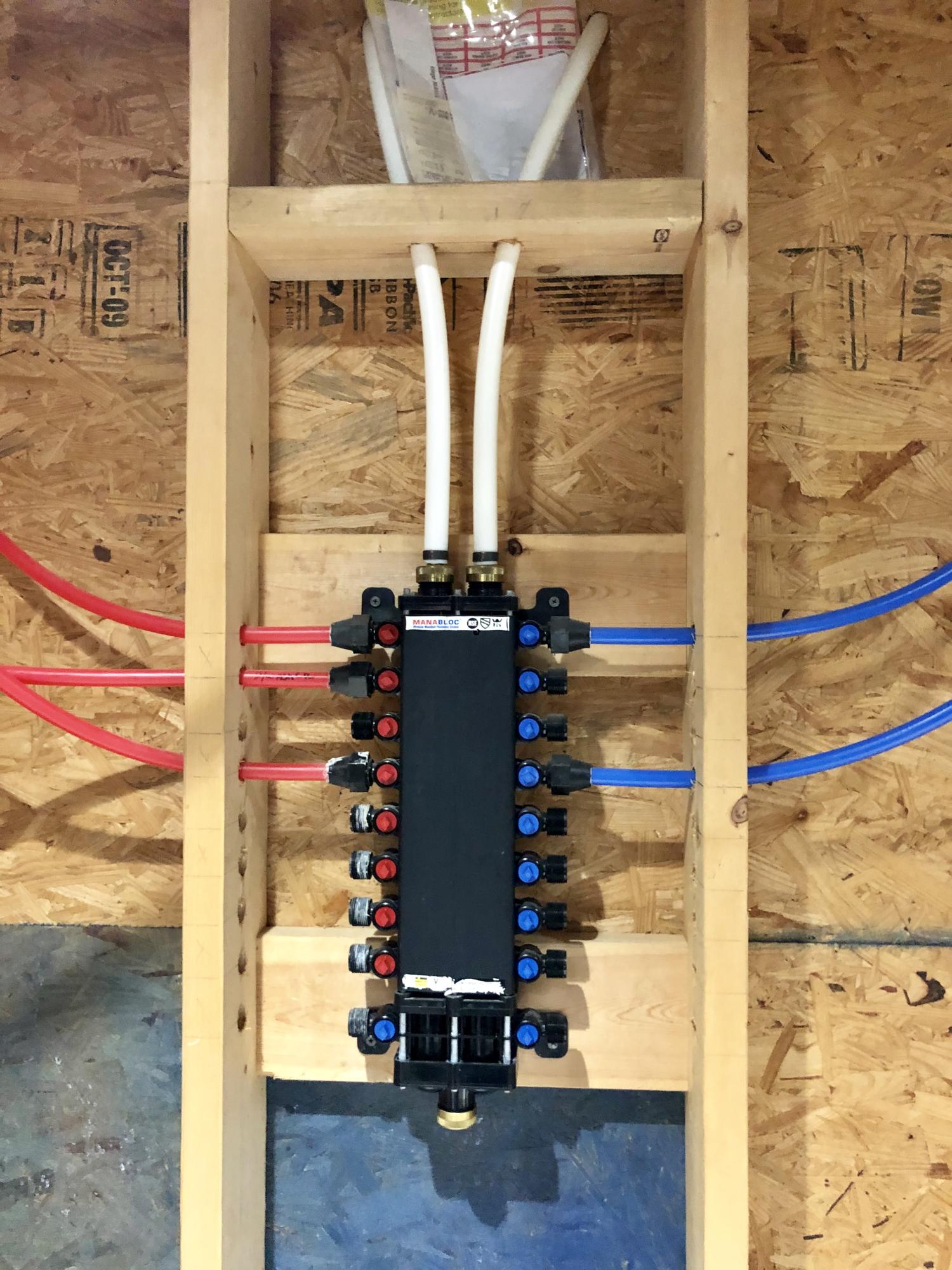 201 Church Road La Follette, TN 37766 - Photo 22 of 37 Pex plumbing/Manifold