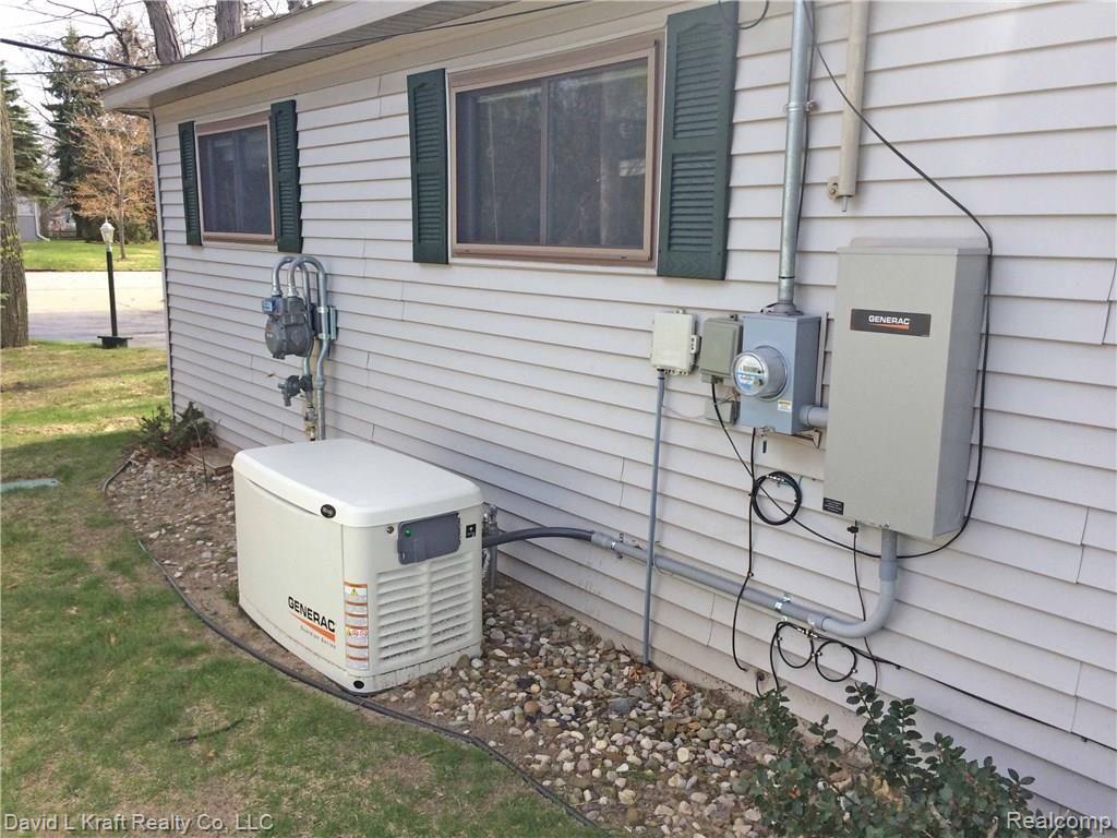 8906 Crescent Beach Road Pigeon, MI 48755 - Photo 18 of 27 8906CrescentBeachGenerator.jpg