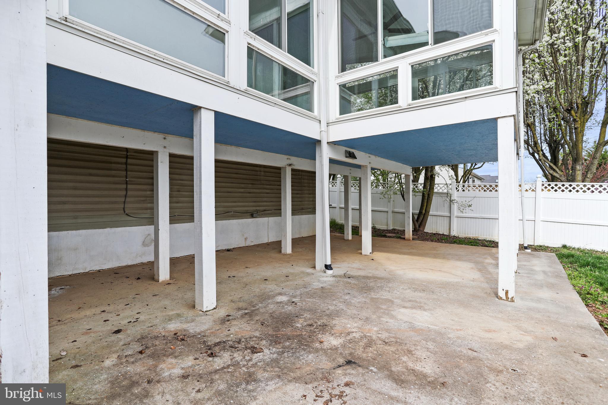 235 Roth Avenue Taneytown, MD 21787 - Photo 39 of 42 Sun Room and Patio