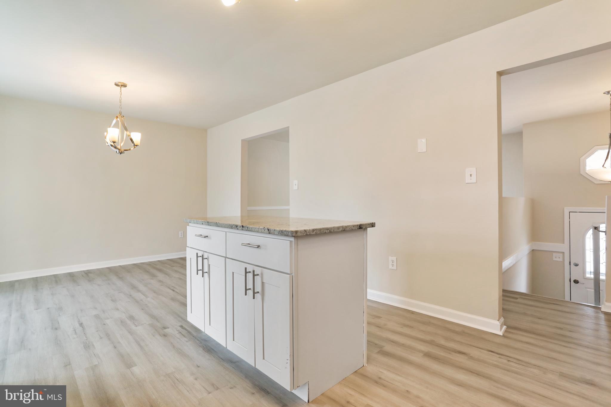 235 Roth Avenue Taneytown, MD 21787 - Photo 10 of 42 Kitchen