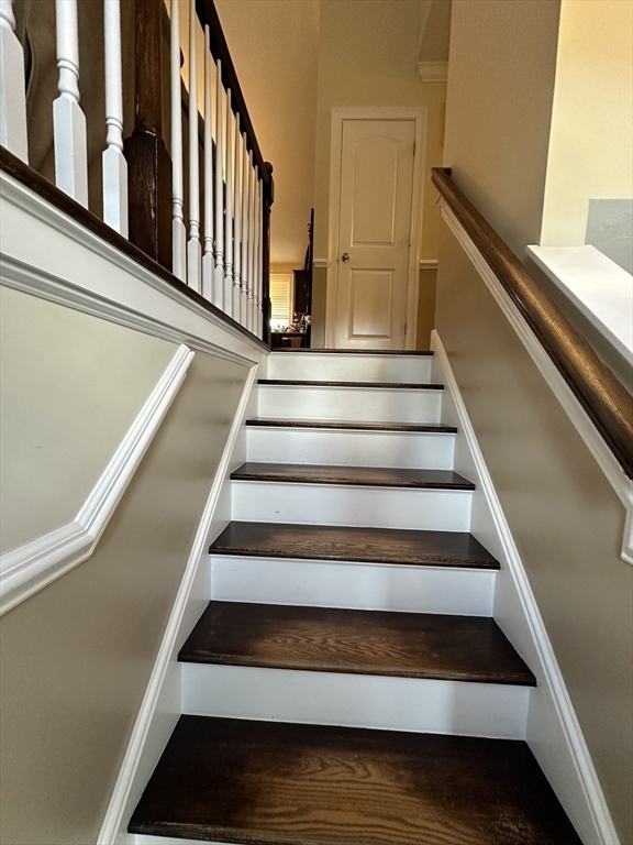 115 Bronson Fall River Fall River, MA 02724 - Photo 10 of 37 a view of entryway
