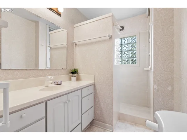 $625,000 | 2965 Olive Street, Eugene, OR 97405