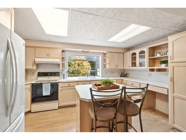 $625,000 | 2965 Olive Street, Eugene, OR 97405