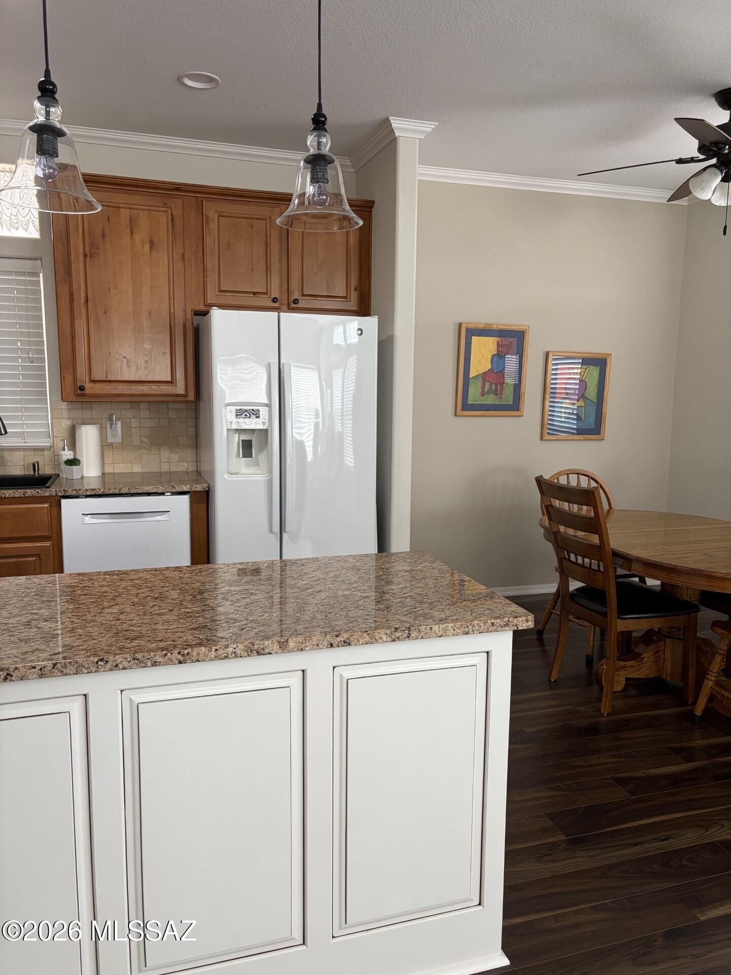 1030 Barrel Cactus Ridge, Unit 108 Benson, AZ 85602 - Photo 4 of 33 Kitchen