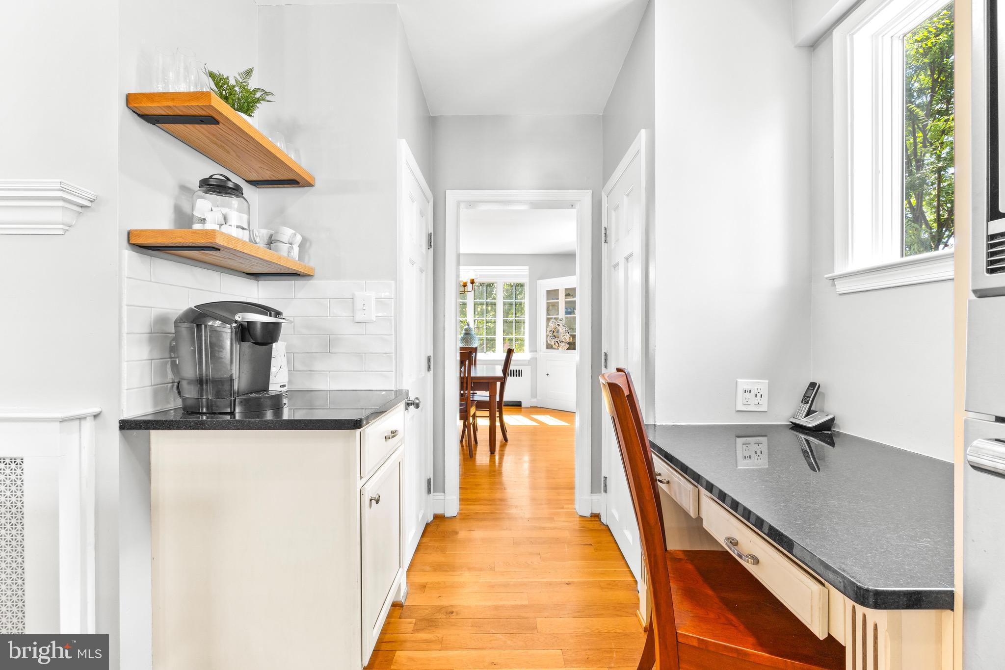 7107 Rich Hill Road Baltimore, MD 21212 - Photo 13 of 52 Breakfast bar and workstation in kitchen