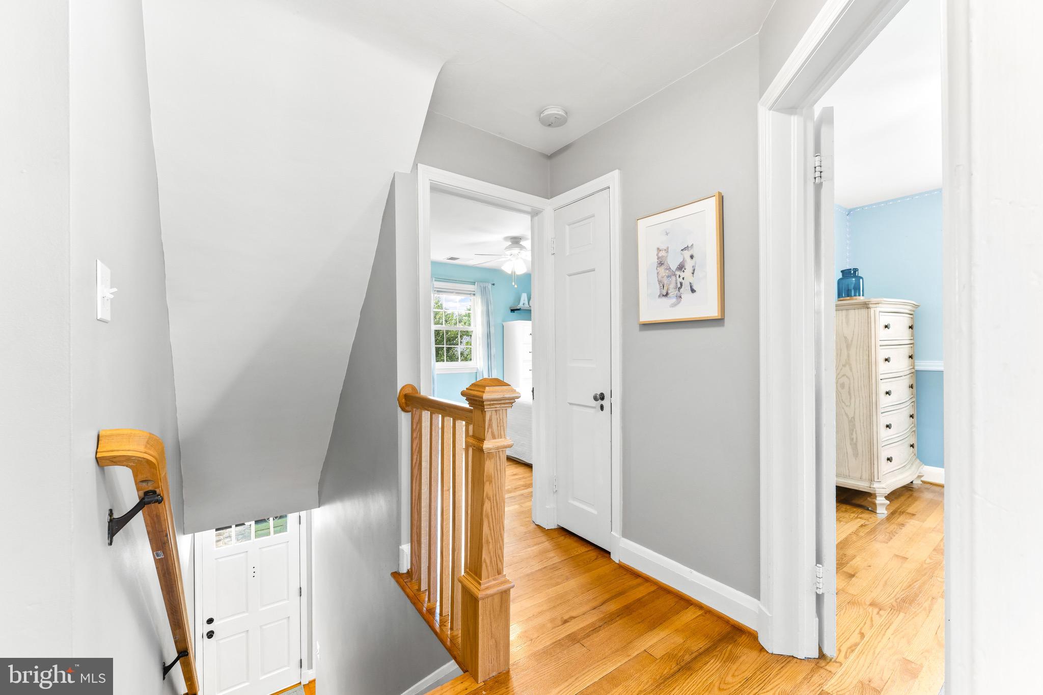 7107 Rich Hill Road Baltimore, MD 21212 - Photo 22 of 52 Upper level foyer