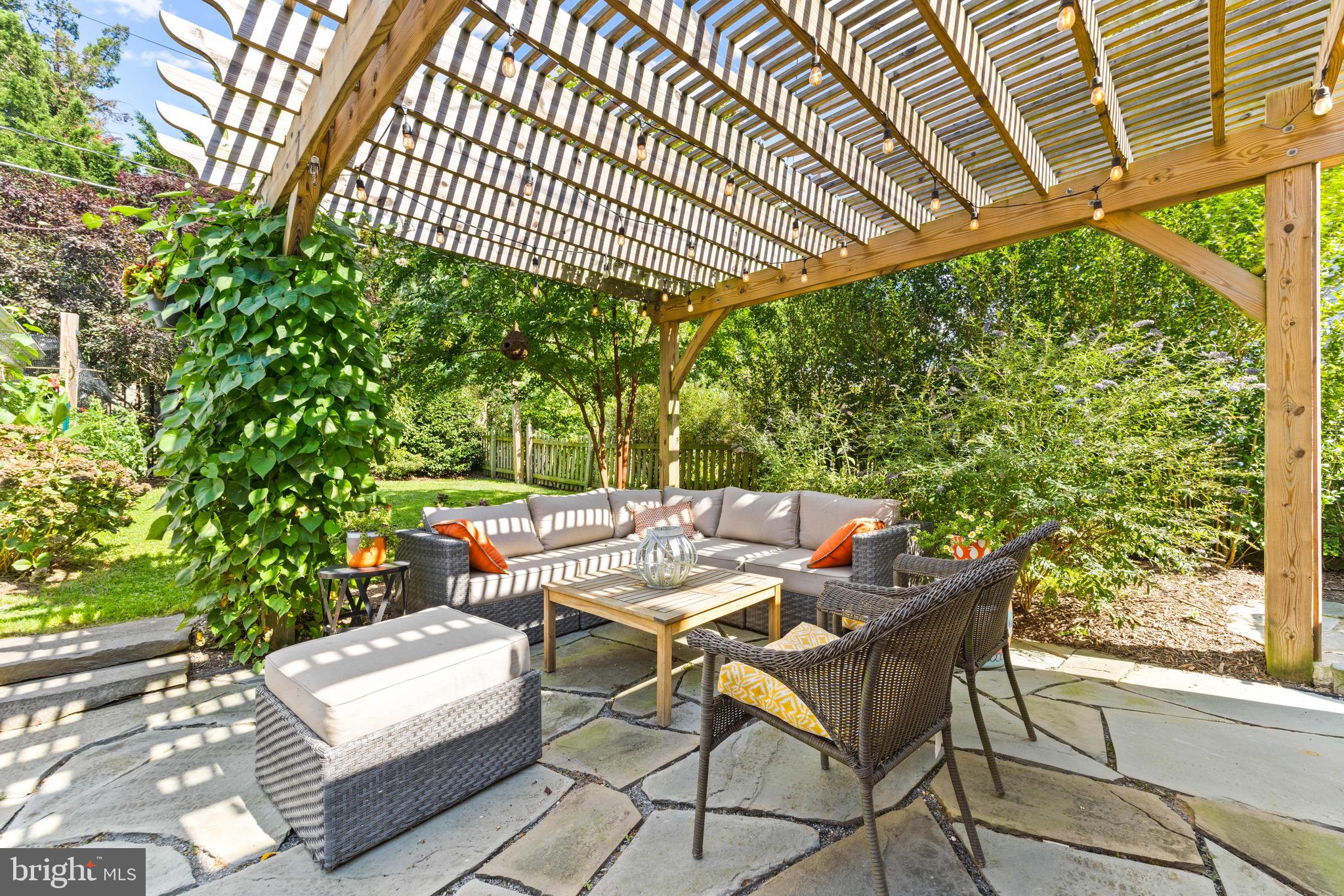 7107 Rich Hill Road Baltimore, MD 21212 - Photo 37 of 52 Beautiful pergola