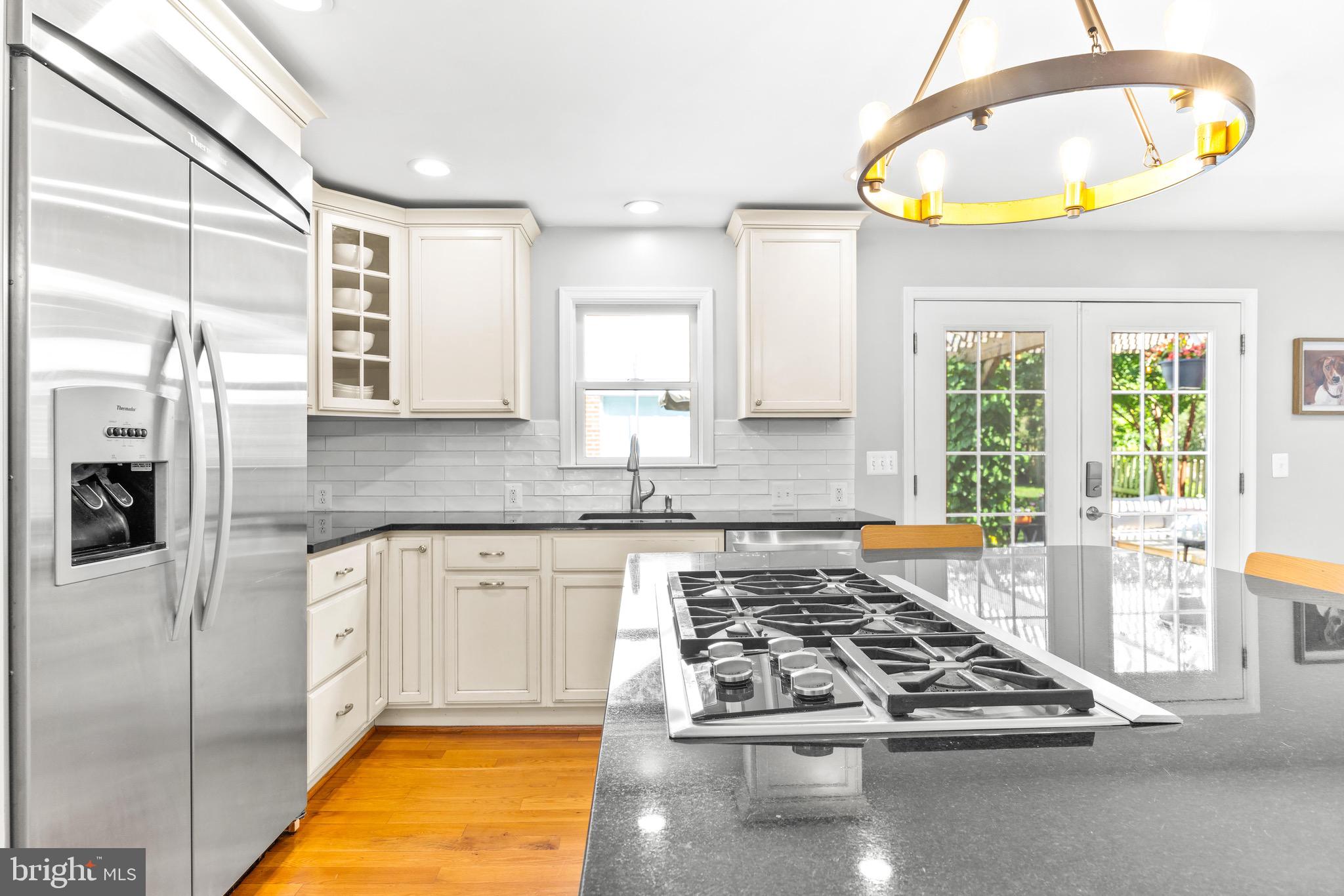 7107 Rich Hill Road Baltimore, MD 21212 - Photo 9 of 52 Light and bright first floor with access to patio