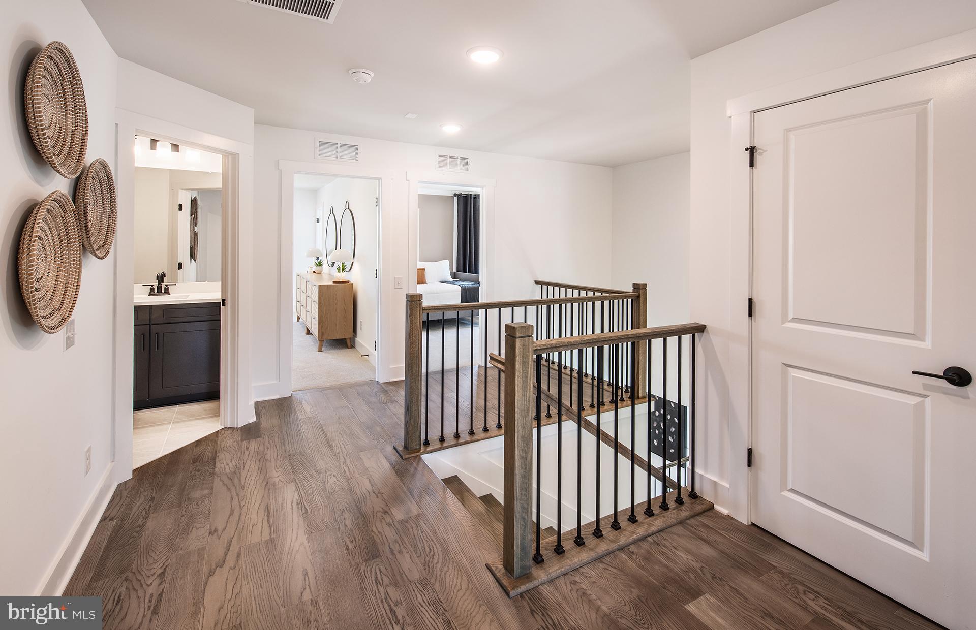 612 America Drive Horsham, PA 19044 - Photo 11 of 13 2nd Floor Hallway