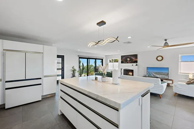 $6,800 | 2440 Dunstan Street, Oceanside, CA 92054