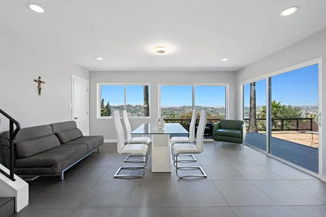 $6,800 | 2440 Dunstan Street, Oceanside, CA 92054