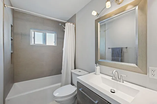 $6,800 | 2440 Dunstan Street, Oceanside, CA 92054