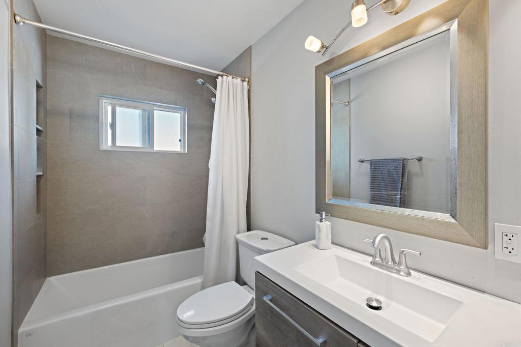 2440 Dunstan Street Oceanside, CA 92054 - Photo 15 of 29 bath 1 also serves as the guest bath