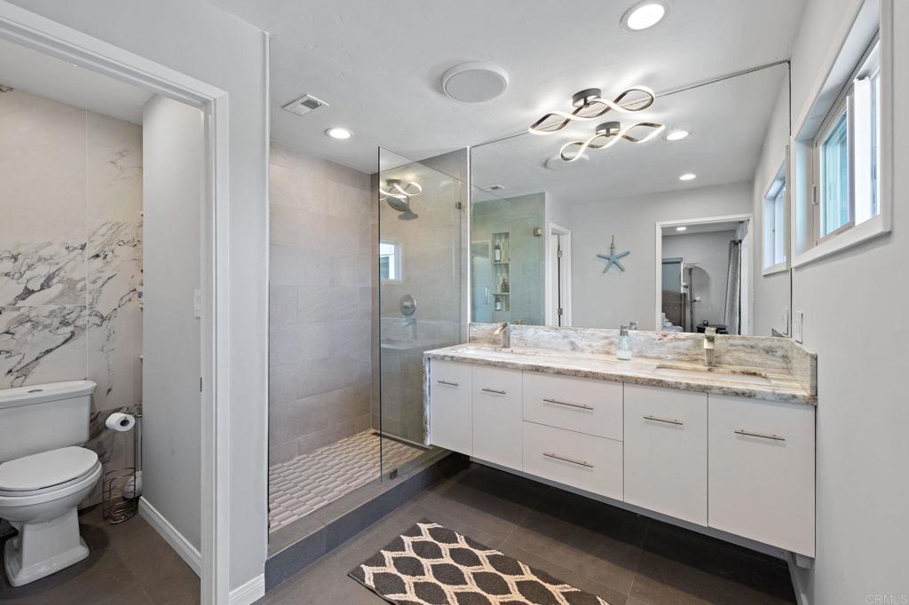 2440 Dunstan Street Oceanside, CA 92054 - Photo 18 of 29 Primary bath
