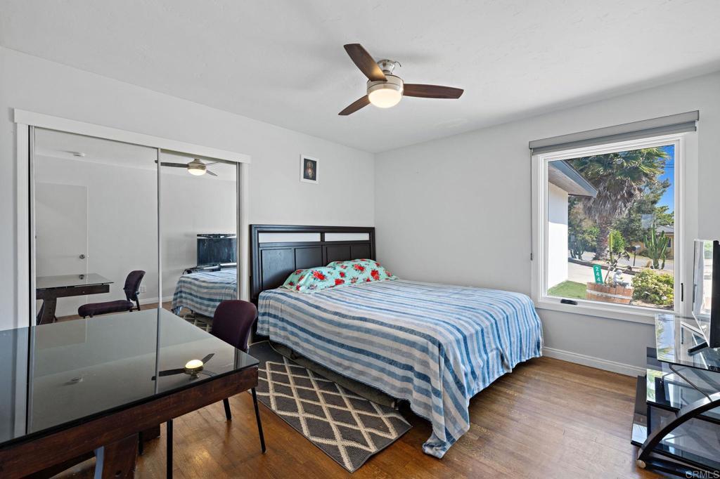 2440 Dunstan Street Oceanside, CA 92054 - Photo 20 of 29 Second bedroom
