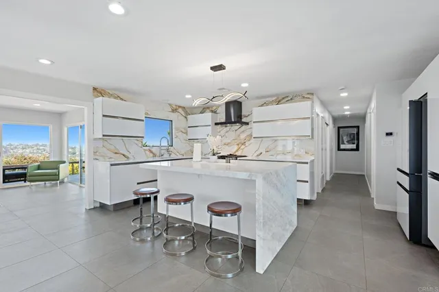 $6,800 | 2440 Dunstan Street, Oceanside, CA 92054