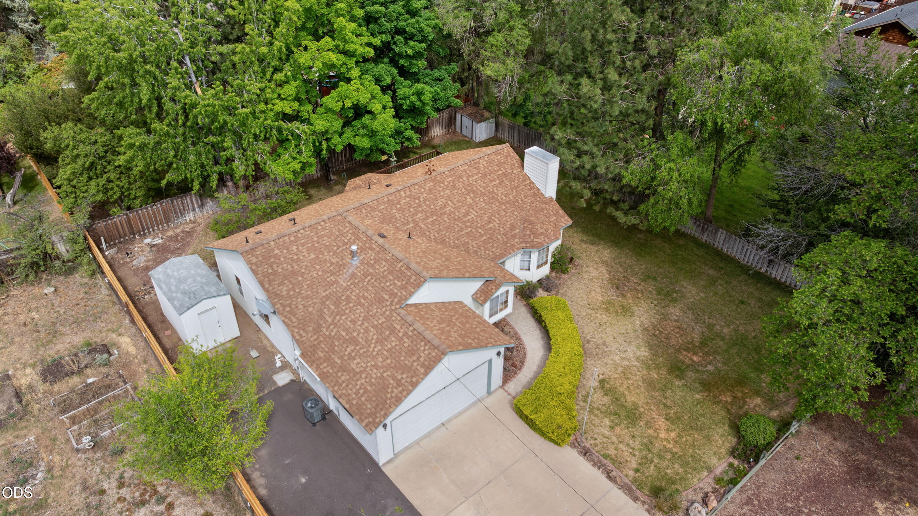 2400 Northeast Jones Road Bend, OR 97701 - Photo 5 of 33