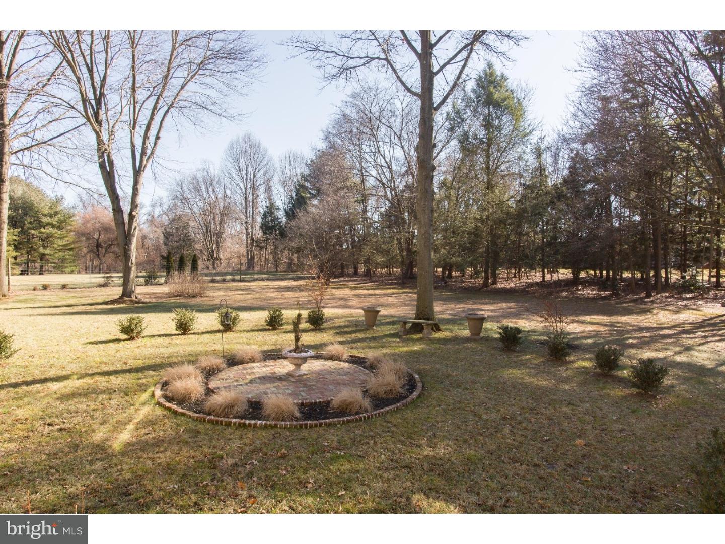 600 East Hillendale Road Chadds Ford, PA 19317 - Photo 4 of 25 Exterior Back