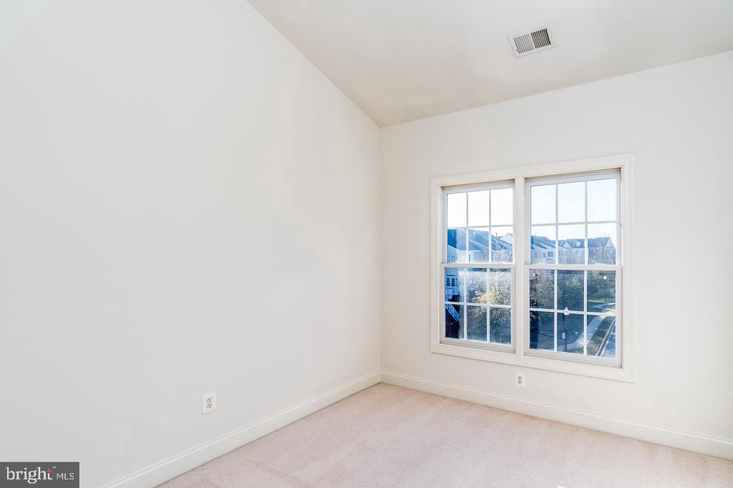 6888 Witton Circle Gainesville, VA 20155 - Photo 16 of 29