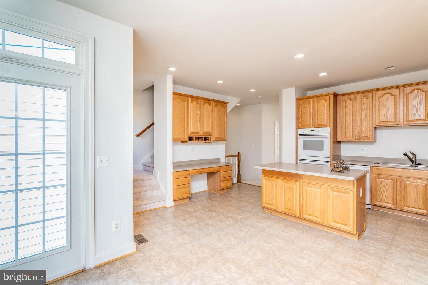 6888 Witton Circle Gainesville, VA 20155 - Photo 8 of 29