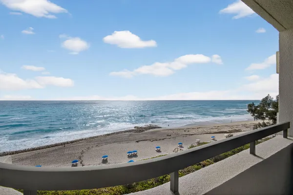 $1,500,000 | 4000 North Ocean Drive, Unit 701, Singer Island, FL 33404