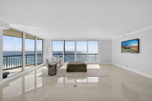 $1,500,000 | 4000 North Ocean Drive, Unit 701, Singer Island, FL 33404
