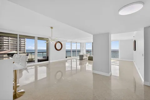 $1,500,000 | 4000 North Ocean Drive, Unit 701, Singer Island, FL 33404