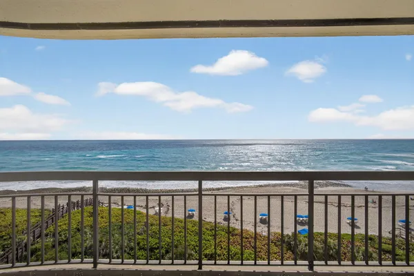 $1,500,000 | 4000 North Ocean Drive, Unit 701, Singer Island, FL 33404