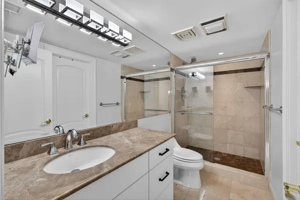 $1,500,000 | 4000 North Ocean Drive, Unit 701, Singer Island, FL 33404