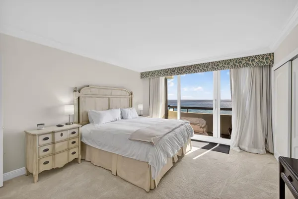 $1,500,000 | 4000 North Ocean Drive, Unit 701, Singer Island, FL 33404