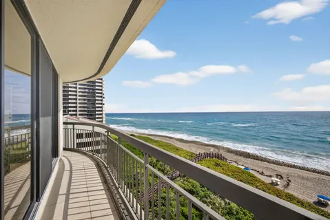 $1,500,000 | 4000 North Ocean Drive, Unit 701, Singer Island, FL 33404