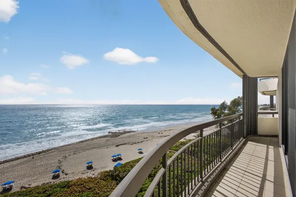 $1,500,000 | 4000 North Ocean Drive, Unit 701, Singer Island, FL 33404