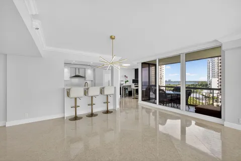 $1,500,000 | 4000 North Ocean Drive, Unit 701, Singer Island, FL 33404