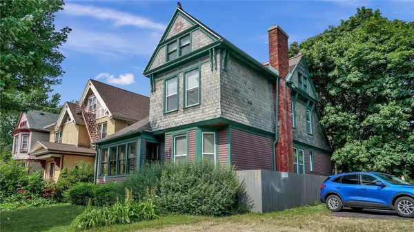 $3,000 | 405 Alexander Street, Rochester, NY 14607