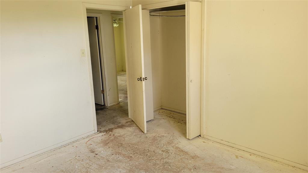 902 South Old Temple Road Hewitt, TX 76643 - Photo 8 of 32