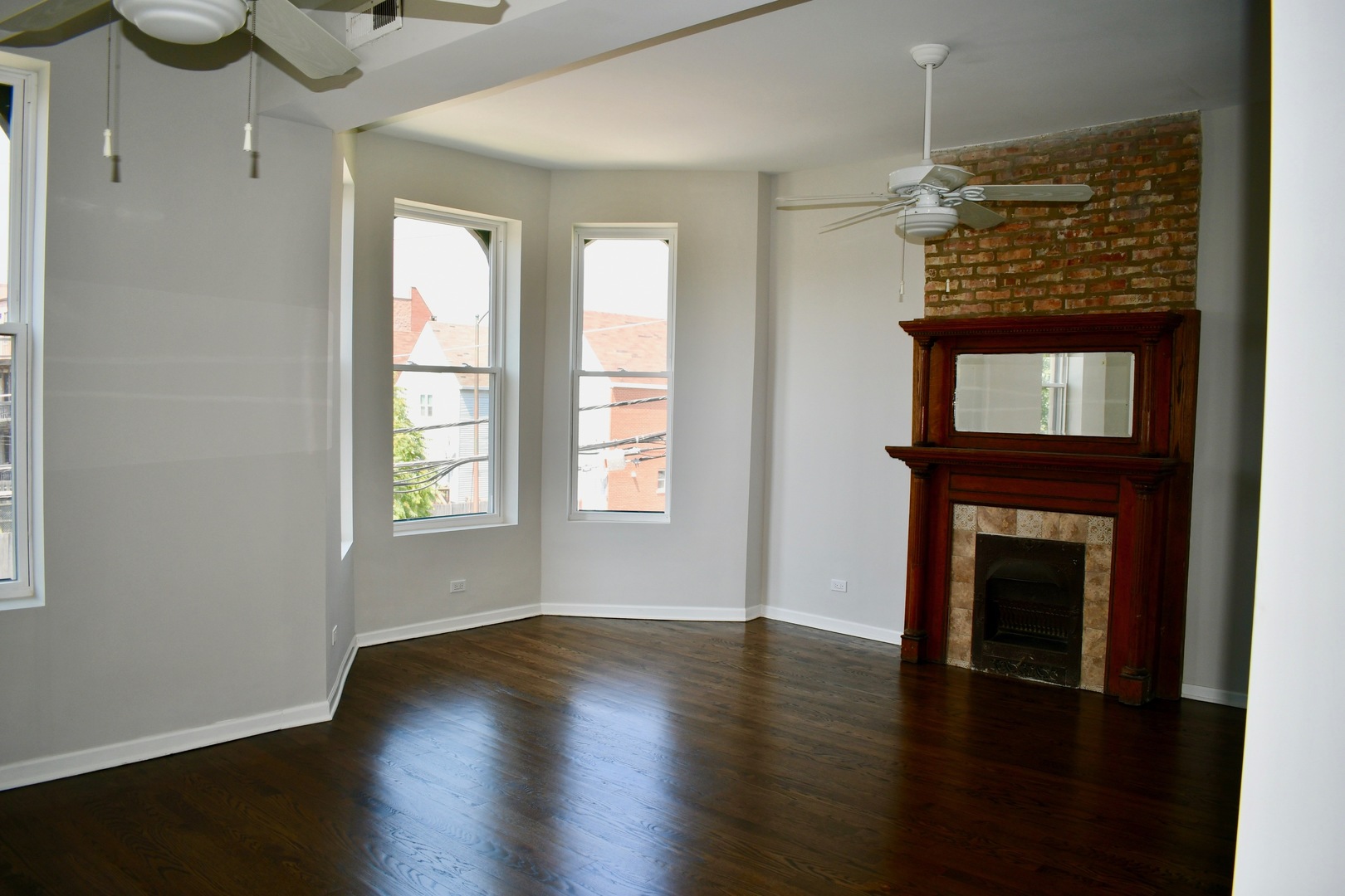 867 East Pershing Road, Unit 2 Chicago, IL 60653 - Photo 3 of 15