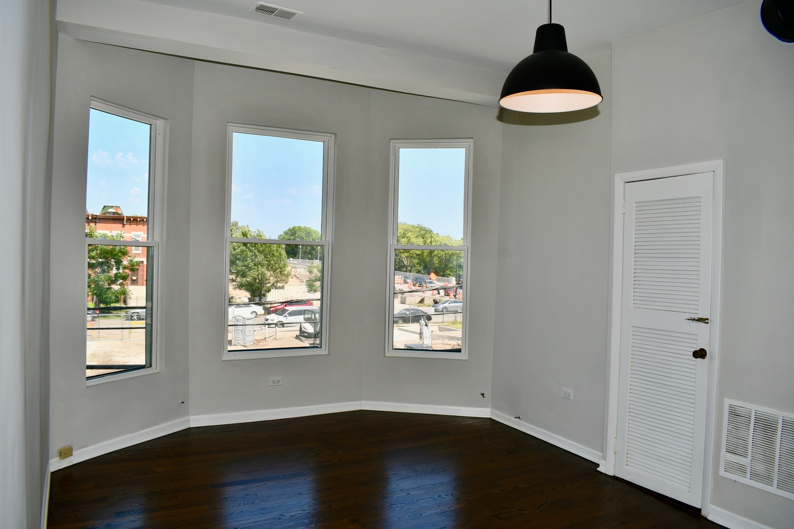 867 East Pershing Road, Unit 2 Chicago, IL 60653 - Photo 8 of 15