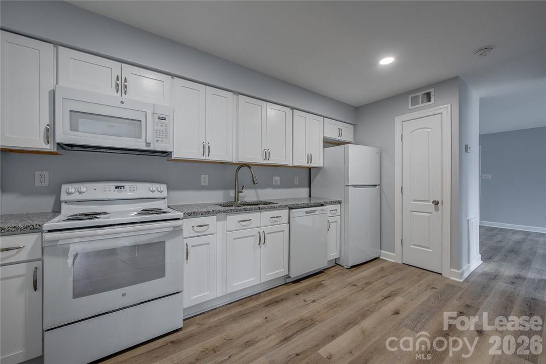 1048 Avondale Road, Unit 17 Lowell, NC 28098 - Photo 6 of 10