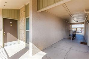 12802 Midway Road, Unit 2003 Dallas, TX 75244 - Photo 28 of 28 a view of an empty room and a window